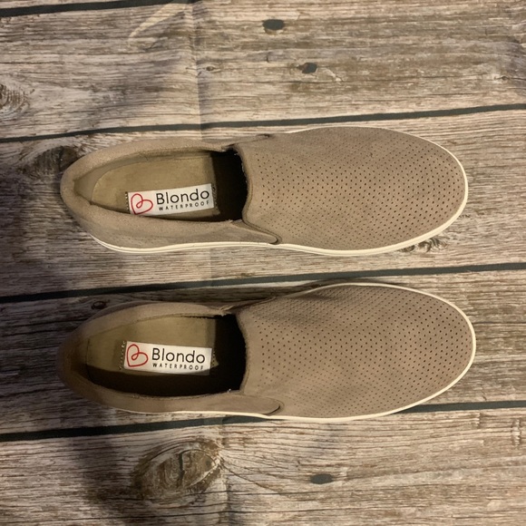 NWOT Blondo slip on waterproof sneaker new w/o tag - Picture 7 of 7